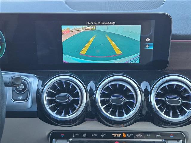 Used 2022 Mercedes-Benz GLB 250 4MATIC image 13
