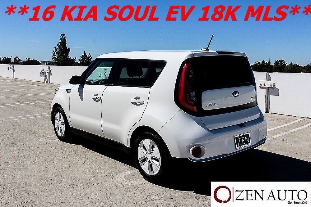 Used 2016 Kia Soul EV FWD image 6