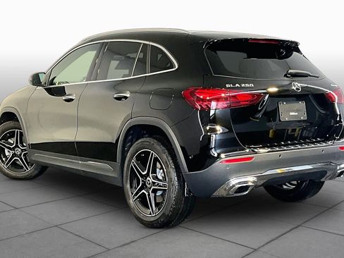 New 2026 Mercedes-Benz GLA 250 4MATIC image 3