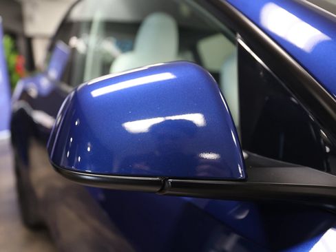 Used 2023 Tesla Model Y Long Range AWD/4WD image 17