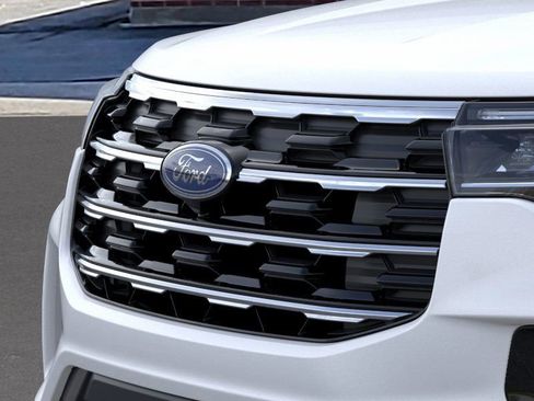 New 2025 Ford Explorer Active w/ Active Comfort Package image 17