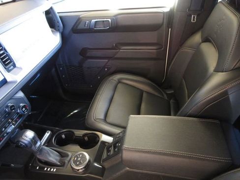 Certified 2025 Ford Bronco Outer Banks image 22