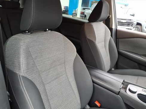 Used 2023 Nissan Rogue SV image 24