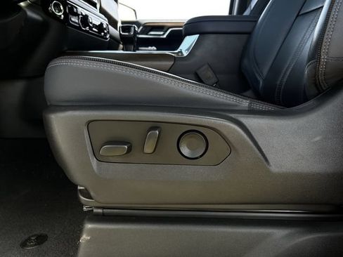 Used 2024 Chevrolet Silverado 1500 High Country AWD/4WD image 30