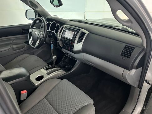 Used 2015 Toyota Tacoma 4x4 Double Cab image 33