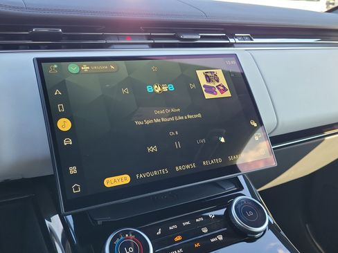 Used 2023 Land Rover Range Rover Sport SE Dynamic image 17