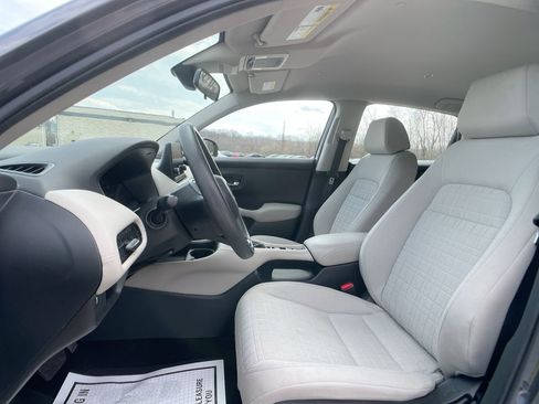 Certified 2024 Honda HR-V LX image 12