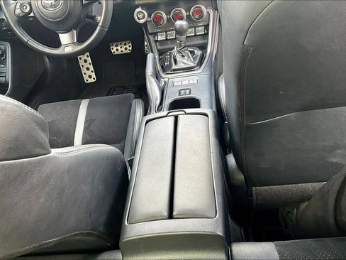 Used 2024 Toyota GR86 Premium RWD image 11