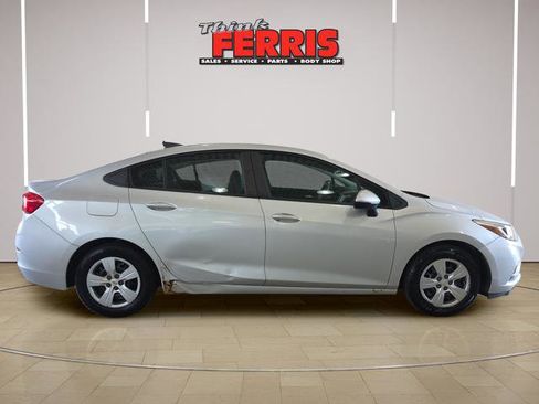 Used 2017 Chevrolet Cruze LS FWD image 4