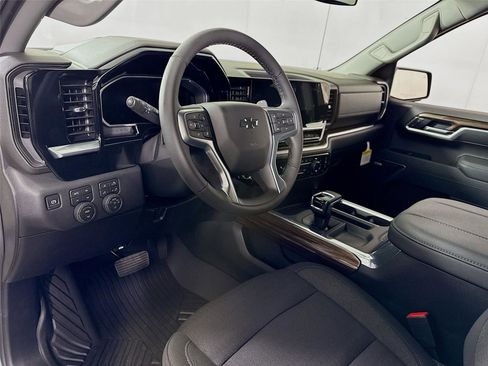 New 2026 Chevrolet Silverado 1500 RST AWD/4WD image 3