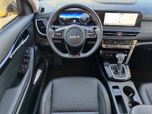 Used 2024 Kia Seltos SX image 14