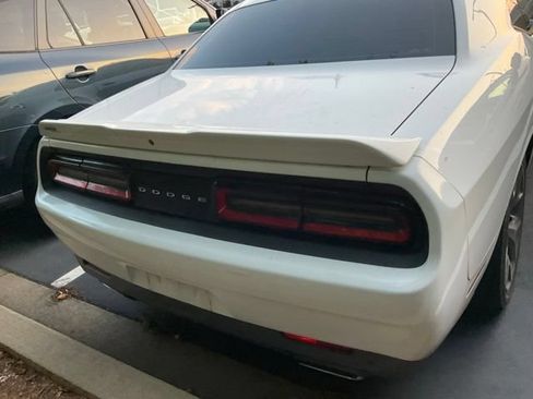 Used 2016 Dodge Challenger SXT Plus RWD image 6