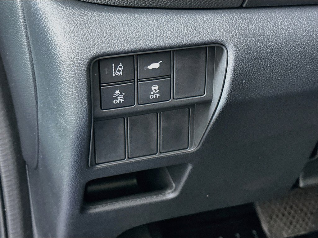 Used 2022 Honda CR-V Touring image 11