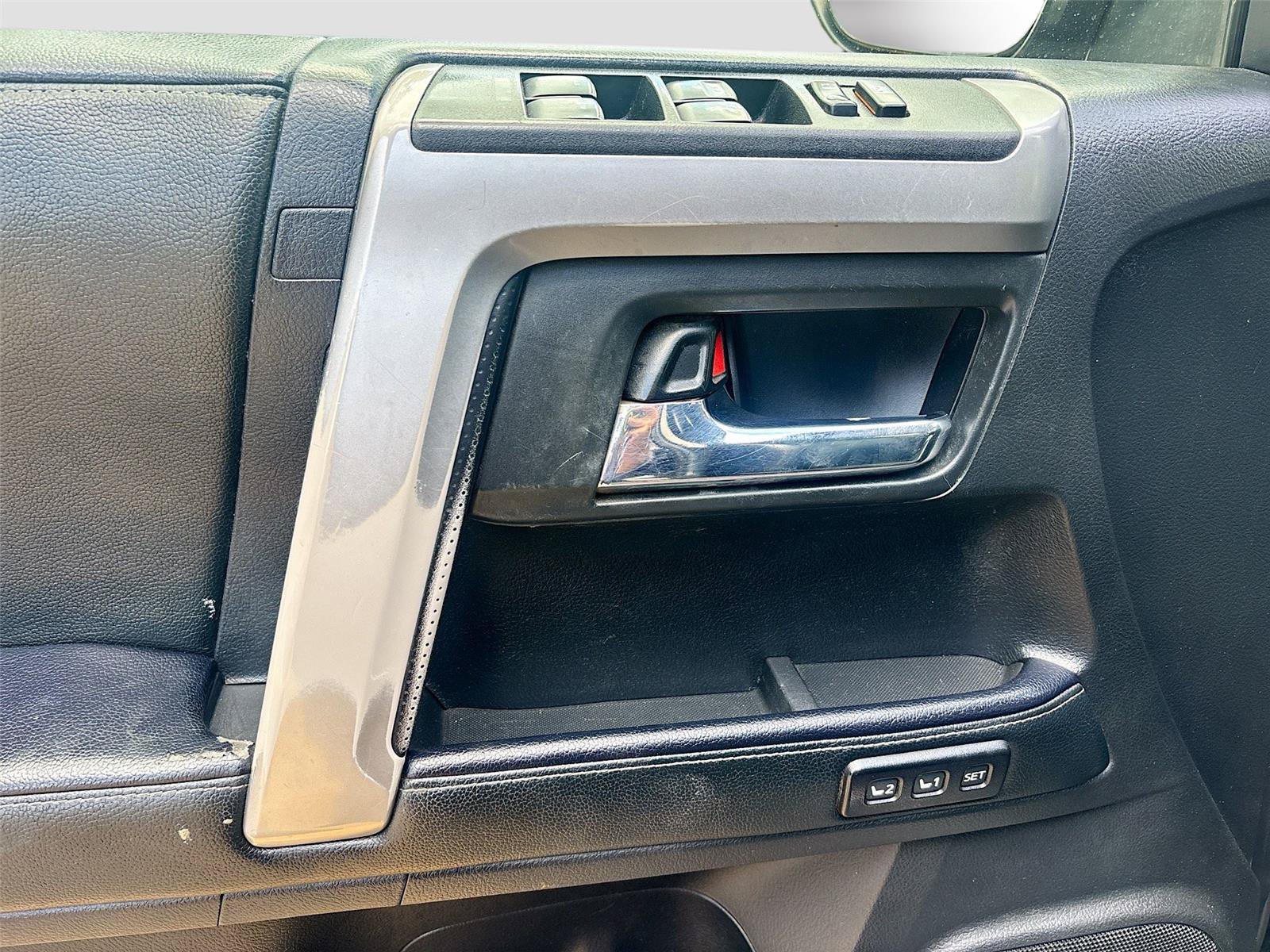 Used 2021 Toyota 4Runner Limited AWD/4WD image 18