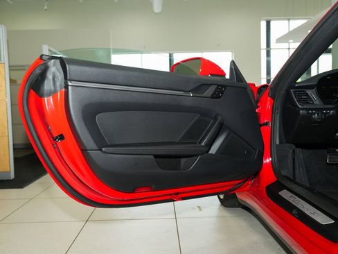 Used 2024 Porsche 911 Carrera S RWD image 40