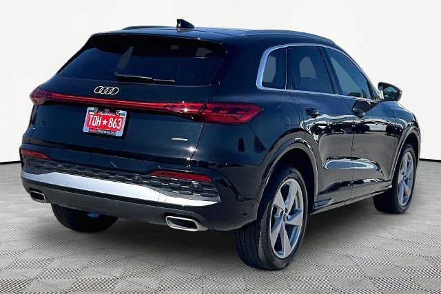 Used 2025 Audi Q5 Premium AWD/4WD image 2