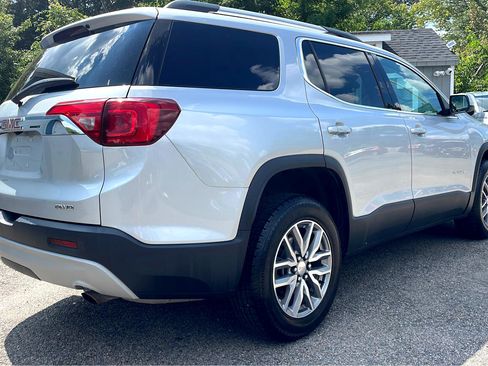 Used 2018 GMC Acadia SLE image 8
