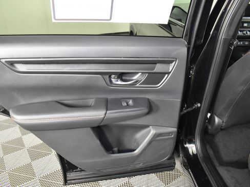 Used 2025 Honda CR-V Sport image 48