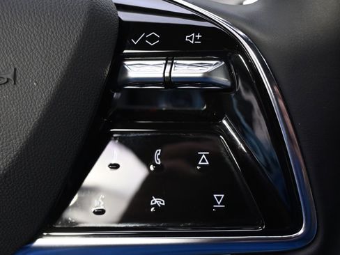 New 2025 Cadillac Lyriq Sport image 34