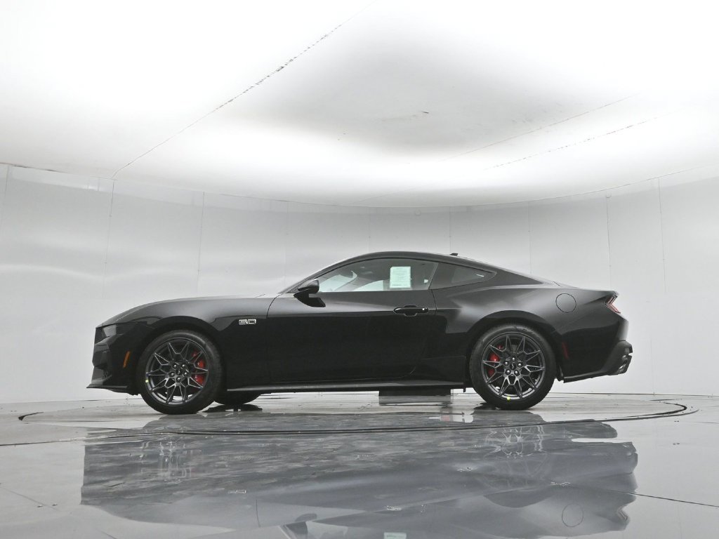 New 2026 Ford Mustang GT Premium w/ GT Performance Package RWD image 7