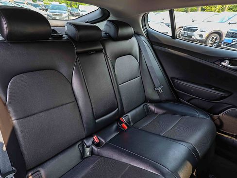Used 2019 Kia Stinger AWD/4WD image 24