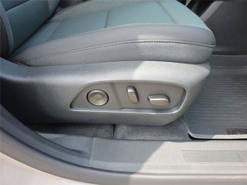 New 2026 GMC Terrain AT4 w/ Convenience Package III AWD/4WD image 34