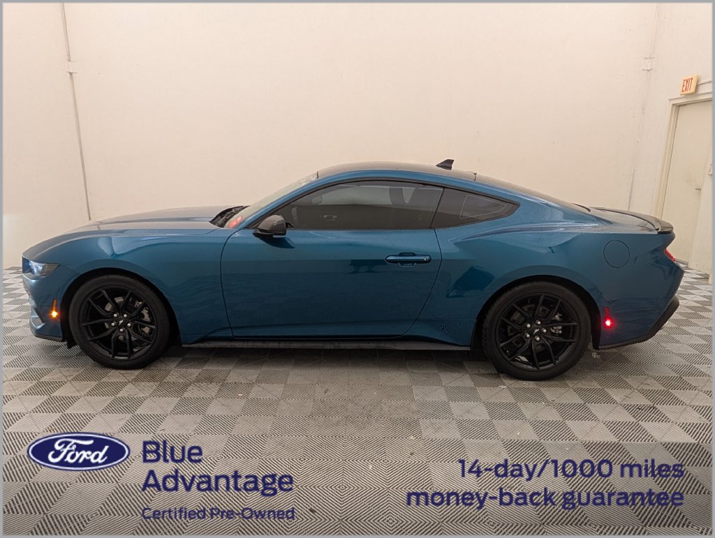 Used 2026 Ford Mustang Premium RWD image 9