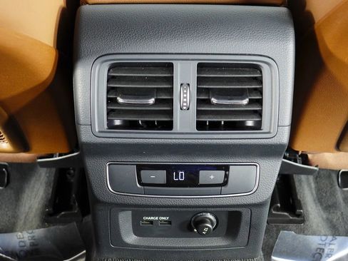 Used 2023 Audi Q5 2.0T Premium image 23