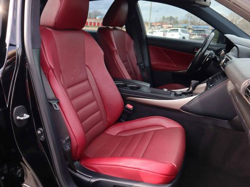 Used 2020 Lexus IS 350 F Sport image 5