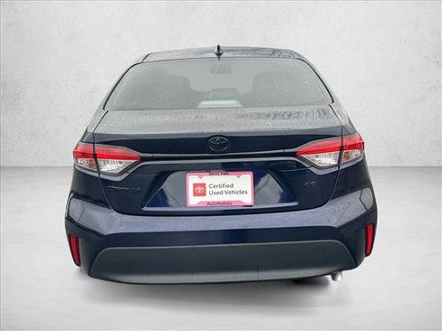 Used 2025 Toyota Corolla LE image 6