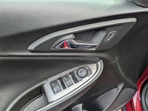 Used 2019 Chevrolet Malibu RS image 12