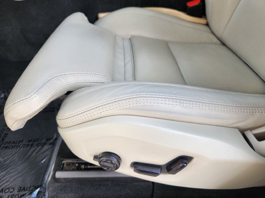 Used 2021 Volvo XC60 T5 Inscription w/ Climate Package AWD/4WD image 15