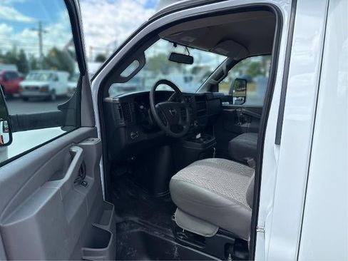 New 2025 GMC Savana 3500 w/ Power Convenience Package image 10