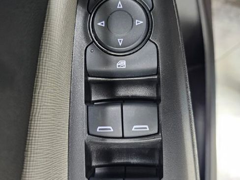 Used 2025 Buick Envista Avenir image 30