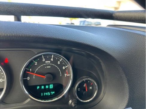 Used 2018 Jeep Wrangler Sport image 43