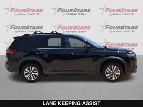 New 2026 Nissan Pathfinder SL FWD image 3