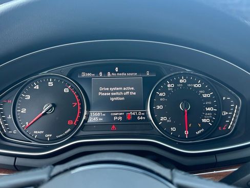 Used 2023 Audi A4 2.0T Premium AWD/4WD image 29