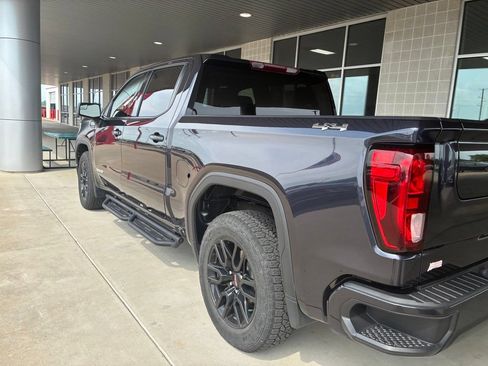 Used 2022 GMC Sierra 1500 Elevation AWD/4WD image 9