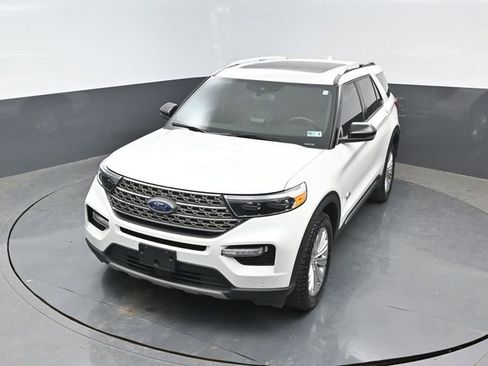 Certified 2023 Ford Explorer King Ranch w/ Technology Package AWD/4WD image 21