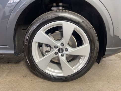 Used 2025 Audi Q5 Premium Plus w/ Premium Plus image 9