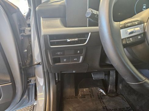 Used 2024 Hyundai Sonata SEL w/ Convenience Package FWD image 16