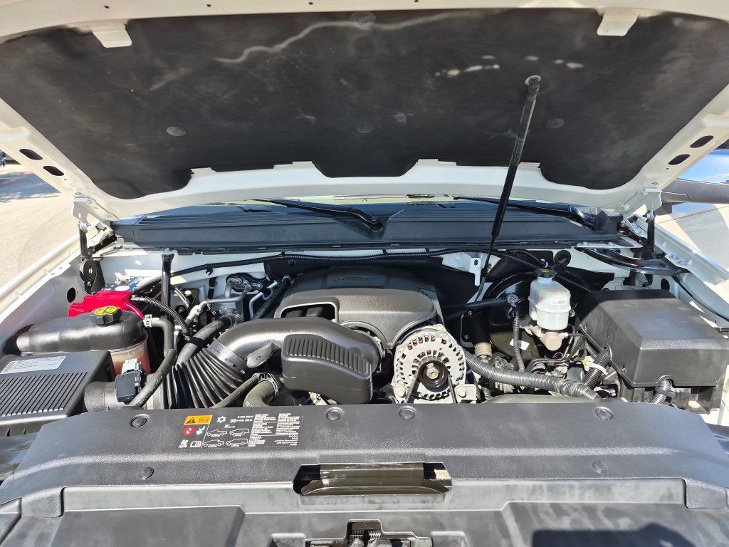 Used 2013 Chevrolet Tahoe LTZ RWD image 19