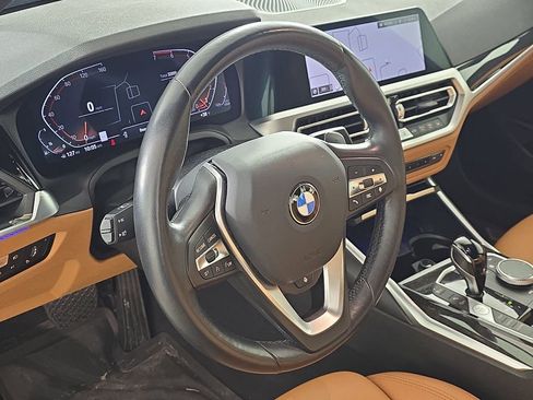 Used 2022 BMW 330i xDrive 330i xDrive w/ Driving Assistance Package image 18