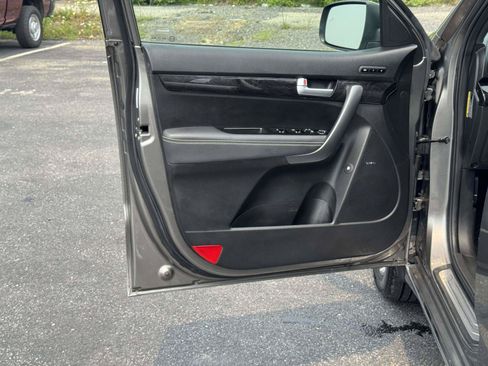 Used 2014 Kia Sorento SX AWD/4WD image 18