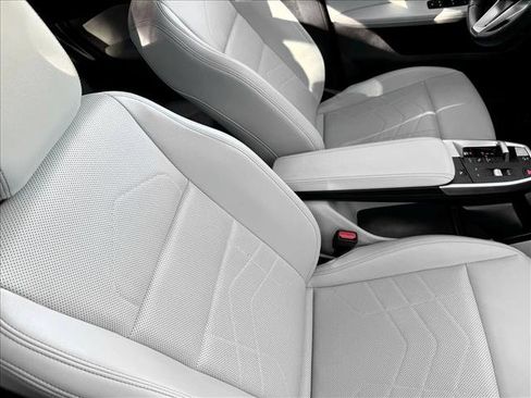 Used 2025 BMW X1 xDrive28i image 19