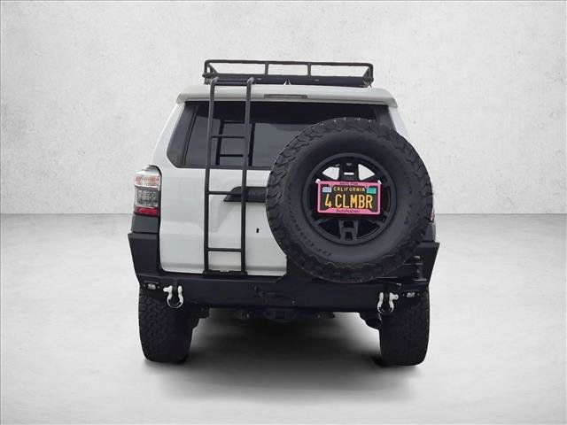 Used 2022 Toyota 4Runner TRD Off-Road Premium AWD/4WD image 6