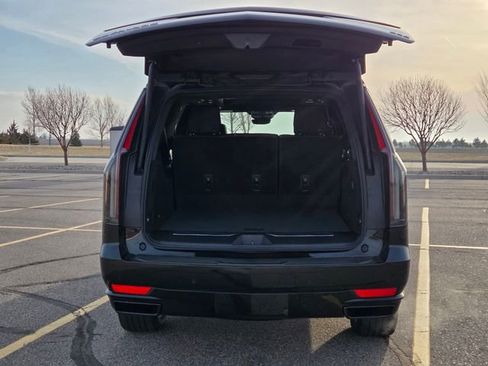 Used 2023 Cadillac Escalade ESV Sport w/ Touring Package AWD/4WD image 74