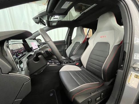 Used 2024 Volkswagen GTI Autobahn image 11