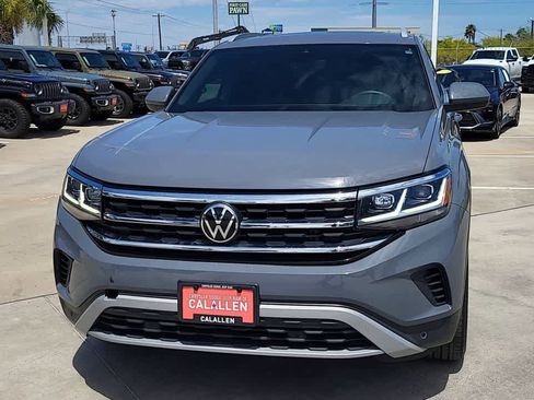 Used 2022 Volkswagen Atlas Cross Sport SEL AWD/4WD image 3
