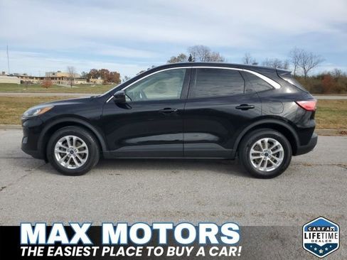Certified 2020 Ford Escape SE image 10